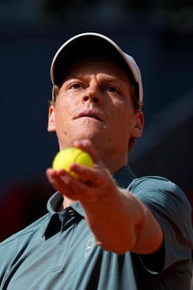 April 28, 2026, Madrid, Madrid, Spain: Jannik Sinner of Italy plays against Cameron Norrie of Great Britain during the Mutua Madrid Open 2026, ATP, Tennis Herren Masters 1000 and WTA, Tennis Damen 1000, at La Caja Magica on April 28, 2026 in Madrid, Spain. Mutua Madrid Open 2026 - Day 9 - ZUMAa181 20260428_zaa_a181_019 Copyright: xOscarxJ.xBarrosox