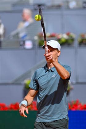April 28, 2026, Madrid, Madrid, Spain: JANNIK SINNER of italy - NIKE during the Mutua Madrid Open 2026, ATP, Tennis Herren Masters 1000 and WTA, Tennis Damen 1000 tennis tournament, celebrated at Caja Magica on April 28, 2026 in Madrid, Spain. Mutua Madrid Open 2026 - Day 9 (04.28.26) - ZUMAc312 20260428_zsp_c312_025 Copyright: xOscarxManuelxSanchezx