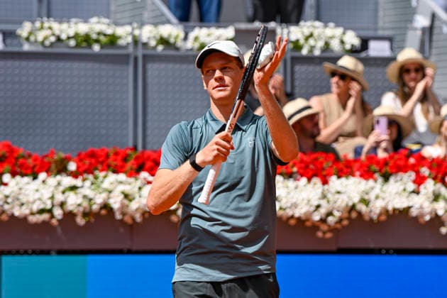 April 28, 2026, Madrid, Madrid, Spain: JANNIK SINNER of italy - NIKE congratulates and celebrates the party s victory the Mutua Madrid Open 2026, ATP, Tennis Herren Masters 1000 and WTA, Tennis Damen 1000 tennis tournament, celebrated at Caja Magica on April 28, 2026 in Madrid, Spain. Madrid Spain - ZUMAc312 20260428_zsp_c312_087 Copyright: xOscarxManuelxSanchezx