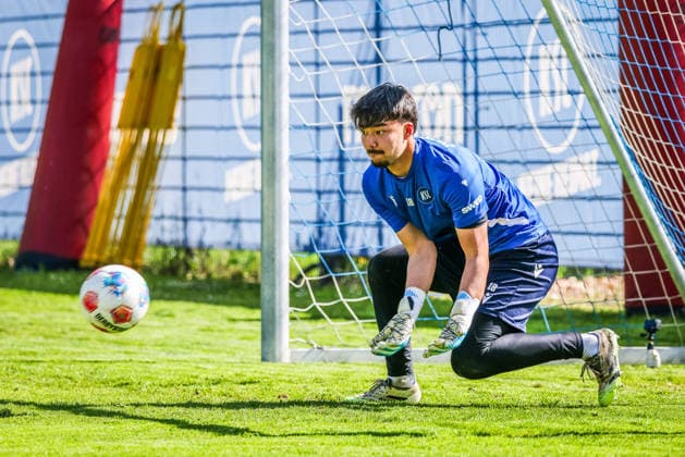 Training on 28 04 26, Men, Soccer, Season 2025 2026, 2 Liga, Karlsruher SC Kilian Jakob KSC 18 holds the ball Karlsruhe Wildparkstadion Baden Württemberg Germany