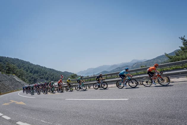 61st Presidential Cycling Tour of Turkiye MUGLA, TURKIYE - APRIL 28: Cyclists compete in a tight pack during the 132-kilometer Marmaris-Kiran route on April 28, 2026 in Mugla, Turkiye. This event represents the third stage of the 8-stage 61st Presidential Cycling Tour of Turkiye (TUR 2026), which is the only race in the country categorized as a ProSeries event on the UCI Europe Tour calendar. The competition is organized by the Turkish Cycling Federation under the auspices of the Presidency and with support from the Ministry of Youth and Sports. Ahmet Serdar Eser Anadolu Mugla Turkey. Editorial use only. Please get in touch for any other usage.  Copyright: x2026xAnadoluxAhmetxSerdarxEserx