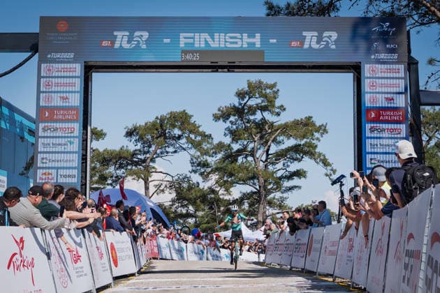 61st Presidential Cycling Tour of Turkiye MUGLA, TURKIYE - APRIL 28: Cyclists compete in a tight pack during the 132-kilometer Marmaris-Kiran route on April 28, 2026 in Mugla, Turkiye. This event represents the third stage of the 8-stage 61st Presidential Cycling Tour of Turkiye (TUR 2026), which is the only race in the country categorized as a ProSeries event on the UCI Europe Tour calendar. The competition is organized by the Turkish Cycling Federation under the auspices of the Presidency and with support from the Ministry of Youth and Sports. Ahmet Serdar Eser Anadolu Mugla Turkey. Editorial use only. Please get in touch for any other usage.  Copyright: x2026xAnadoluxAhmetxSerdarxEserx