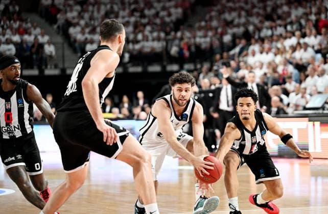 Eurocoupe finale JL Bourg - Besiktas - 28 avril 2026 PHOTOPQR LE PROGRES Catherine AULAZ - Bourg-en-Bresse 28 04 2026 - Eurocoupe finale JL Bourg - Besiktas - 28 avril 2026 -Eurocoupe - Saison 2025 2026 - Finale JL Bourg (blanc) - Besiktas (noir) match 2 à Ekinox à Bourg-en-Bresse (France). William McDowell-White (JL Bourg) Basket. Eurocup. Bourg vs Besiktas Bourg-en-Bresse Ain Rhône-Alpes France  Copyright: xPHOTOPQR LExPROGRES MAXPPPxCatherinexAULAZx 20260428LPL8949 20260428LPL8949