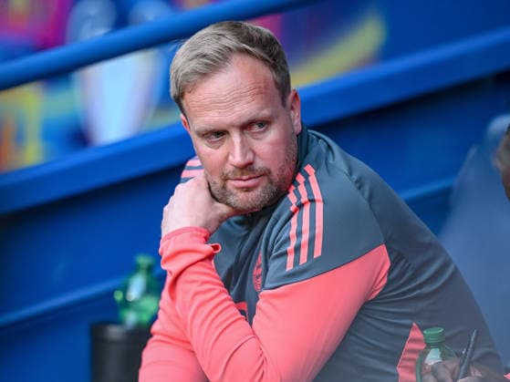 Co Trainer Aaron Danks FC Bayern Munich Looks on during the UEFA Champions League 2025 26 Semi Final First Leg match between Paris Saint Germain and FC Bayern Munich at Parc des Princes on April 28, 2026 in Paris, France Photo by Harry Langer DeFodi Images