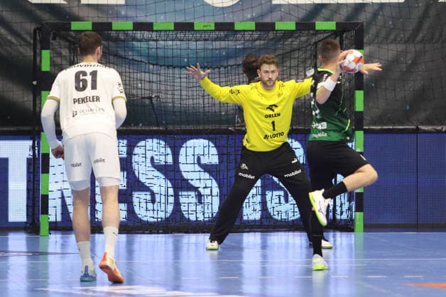 RK Nexe v THW Kiel - EHF European League Men 2025 2026 Gonzalo Perez de Vargas of THW Kiel during the EHF European League Men 2025 26 quarter-finals 1st leg match between RK Nexe and THW Kiel at Sports Hall King Tomislav on April 28, 2026 in Nasice, Croatia.  DavidxJerkovic PIXSELL