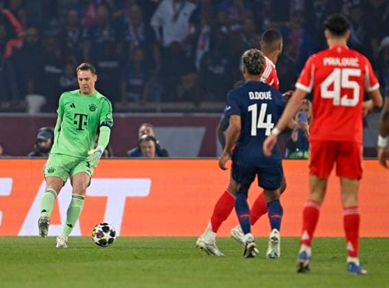 28 04 2026, Football UEFA Championsleague 2025 2026 semi-final first leg, Paris St Germain FC Bayern Munich, at Parc de Princes stadium in Paris France Goalkeeper Manuel Neuer FC Bayern Munich DFL and DFB regulations prohibit any use of photographs as image sequences and or quasi video