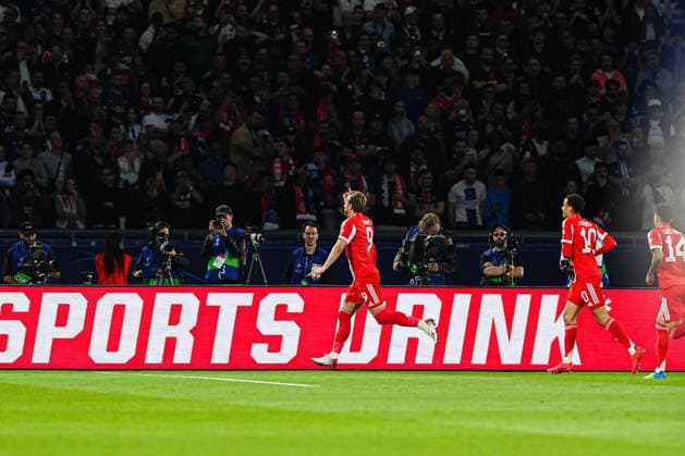 Goal celebration after scoring 0 1 from penalty kick Harry Kane FC Bayern Munich, 09 FRA, Paris St Germain vs FC Bayern Munich, Football, UEFA Champions League, Semi-final, 2025 2026 season, 28 04 2026 FRA, Paris St Germain vs FC Bayern Munich, Football, UEFA Champions League, Semi-final, 2025 2026 season, 28 04 2026 Paris Copyright: xEibner-Pressefoto MarcelxvonxFehrnx EP_MFN