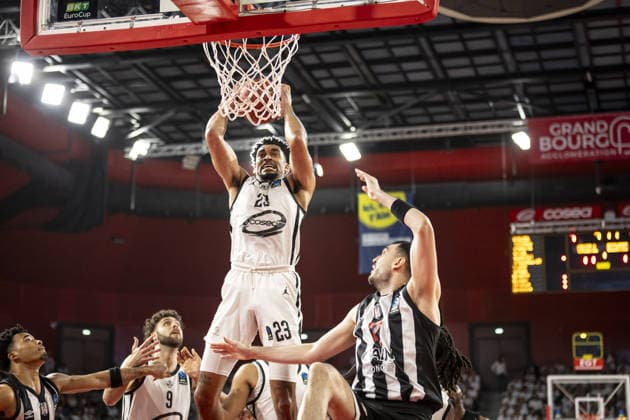 Cosea JL Bourg v Besiktas GAIN - EuroCup Final BOURG-EN-BRESSE, FRANCE - APRIL 28: Brynton Lemar of Besiktas GAIN in action against Ricardo Lindo of Cosea JL Bourg during EuroCup basketball final match between Besiktas GAIN and Cosea JL Bourg at the Ekinox in Bourg-en-Bresse France on April 28, 2026. Elyxandro Cegarra Anadolu Bourg-en-Bresse France. Editorial use only. Please get in touch for any other usage.  Copyright: x2026xAnadoluxElyxandroxCegarrax