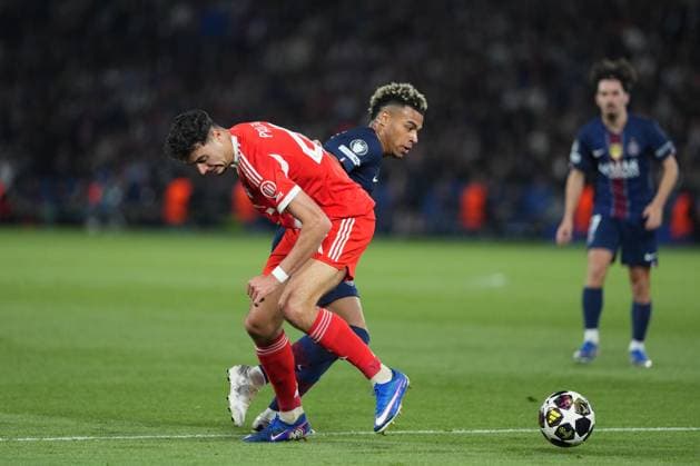 Desire Doue of PSG takes on Aleksandar Pavlovic of Bayern Munich Paris Saint-Germain v Bayern Munich, UEFA Champions League, Semi Final, First Leg, Football, Parc des Princes, Paris, France - 28 Apr 2026Paris Parc des Princes France EDITORIAL USE ONLY No use with unauthorised audio, video, data, fixture lists, club league logos or live services. Online in-match use limited to 120 images, no video emulation. No use in betting, games or single club league player publications.  Copyright: xDavexWinter Shutterstockx 16847969am