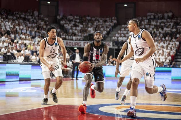 Cosea JL Bourg v Besiktas GAIN - EuroCup Final BOURG-EN-BRESSE, FRANCE - APRIL 28: Jonah Mathews of Besiktas GAIN in action during EuroCup basketball final match between Besiktas GAIN and Cosea JL Bourg at the Ekinox in Bourg-en-Bresse France on April 28, 2026. Elyxandro Cegarra Anadolu Bourg-en-Bresse France. Editorial use only. Please get in touch for any other usage.  Copyright: x2026xAnadoluxElyxandroxCegarrax