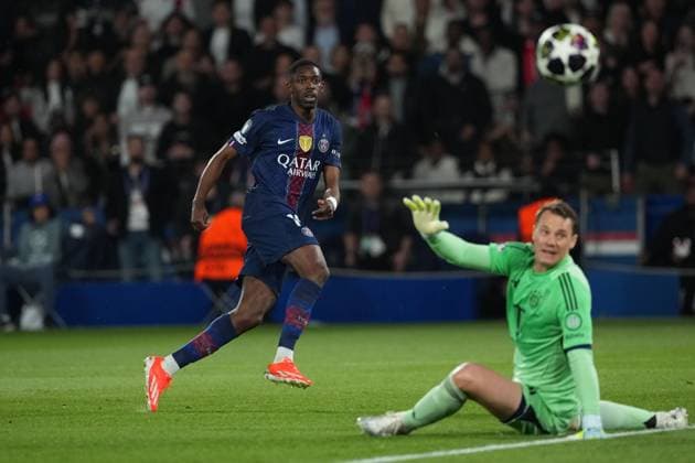 Ousmane Dembele of PSG shoots wide with just Manuel Neuer of Bayern Munich to beat Paris Saint-Germain v Bayern Munich, UEFA Champions League, Semi Final, First Leg, Football, Parc des Princes, Paris, France - 28 Apr 2026Paris Parc des Princes France EDITORIAL USE ONLY No use with unauthorised audio, video, data, fixture lists, club league logos or live services. Online in-match use limited to 120 images, no video emulation. No use in betting, games or single club league player publications.  Copyright: xDavexWinter Shutterstockx 16847969av