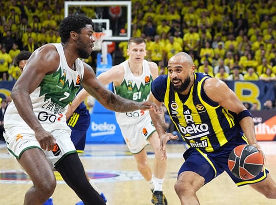 Fenerbahce Beko v Zalgiris - EuroLeague ISTANBUL, TURKIYE - APRIL 28: Talen Tucker (8) of Fenerbahce Beko in action against Wright (7) of Zalgiris during the EuroLeague play-off first match between Fenerbahce Beko and Zalgiris at Ulker Sports and Event Hall in Istanbul, Turkiye on April 28, 2026. Esra Bilgin Anadolu Istanbul Turkey. Editorial use only. Please get in touch for any other usage.  Copyright: x2026xAnadoluxEsraxBilginx