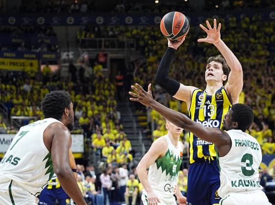 Fenerbahce Beko v Zalgiris - EuroLeague ISTANBUL, TURKIYE - APRIL 28: Tarik Biberovic (13) of Fenerbahce Beko in action against Sylvain Francisco (3) of Zalgiris during the EuroLeague play-off first match between Fenerbahce Beko and Zalgiris at Ulker Sports and Event Hall in Istanbul, Turkiye on April 28, 2026. Esra Bilgin Anadolu Istanbul Turkey. Editorial use only. Please get in touch for any other usage.  Copyright: x2026xAnadoluxEsraxBilginx