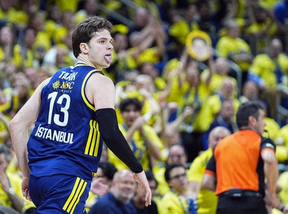 Fenerbahce Beko v Zalgiris - EuroLeague ISTANBUL, TURKIYE - APRIL 28: Tarik Biberovic (13) of Fenerbahce Beko celebrates after 3 pointer during the EuroLeague play-off first match between Fenerbahce Beko and Zalgiris at Ulker Sports and Event Hall in Istanbul, Turkiye on April 28, 2026. Esra Bilgin Anadolu Istanbul Turkey. Editorial use only. Please get in touch for any other usage.  Copyright: x2026xAnadoluxEsraxBilginx
