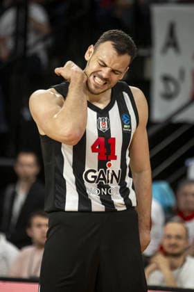 Cosea JL Bourg v Besiktas GAIN - EuroCup Final BOURGUE-EN-BRESSE, FRANCE - APRIL 28: Ante Zizic (41) of Besiktas GAIN in action during the final EuroCup basketball match between Besiktas GAIN and Cosea JL Bourg at the Ekinox in Bourg-en-Bresse France on April 28, 2026. Elyxandro Cegarra Anadolu Bourg-en-Bresse France. Editorial use only. Please get in touch for any other usage.  Copyright: x2026xAnadoluxElyxandroxCegarrax