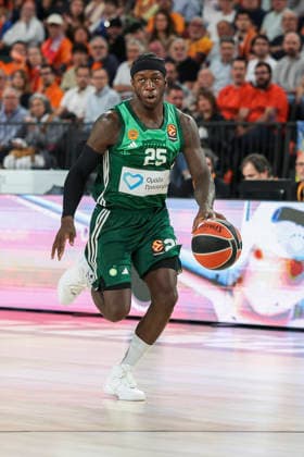 April 28, 2026, Valencia, Valencia, Spain: Lorenzo Brown of Panathinaikos AKTOR Athens in action during the EuroLeague Play Off Game One match between Valencia Basket and Panathinaikos Aktor Athens at Roig Arena on April 28, 2026 in Valencia, Spain. Valencia Basket V Panathinaikos Aktor Athens - Euroleague 2025 2026 Play Off Game 1  - ZUMAa181 20260428_zaa_a181_366 Copyright: xIrinaxR.xHipolitox