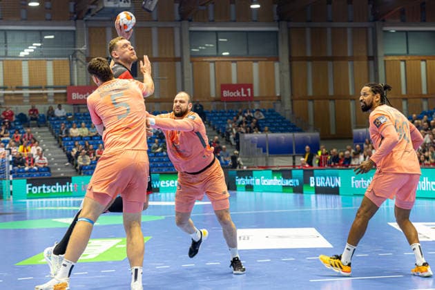 KASSEL, GERMANY - APRIL 28: Dainis Kristopans (MT Melsungen, 10) with ball during the EHF European League, match between MT Melsungen vs. FC Porto at Rothenbach-Halle on April 28, 2026 in Kassel, Germany. Hessen Germany Copyright: xBEAUTIFULxSPORTS Freudensteinx