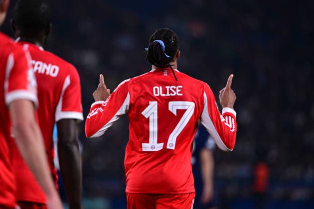 Goal celebration for 2 2 by Michael Olise 17 FC Bayern Muenchen , Paris Saint Germain vs FC Bayern München, Champions League, Semifinal, 28 04 2026 Paris Paris France Copyright: xkolbert-press MarcxNiemeyerx