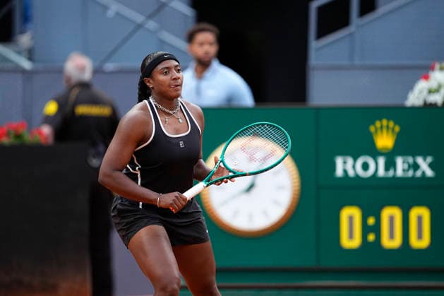 April 28, 2026, Madrid, Madrid, Spain: Hailey Baptiste of USA plays against Aryna Sabalenka of Belarus during the Mutua Madrid Open 2026, ATP, Tennis Herren Masters 1000 and WTA, Tennis Damen 1000, at La Caja Magica on April 28, 2026 in Madrid, Spain. Madrid Spain - ZUMAa181 20260428_zaa_a181_374 Copyright: xOscarxJ.xBarrosox