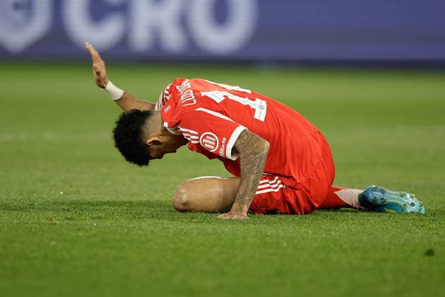 2026 04 27 Paris, Parc des Princes UEFA Champions League semi-final Paris Saint Germain Bayern Muenchen v l , Luis Diaz FC Bayern Munich disappointed, disappointed looking, dissapointed, sad, frustrated, frustrated, frustrated Copyright: AntonioxBorga