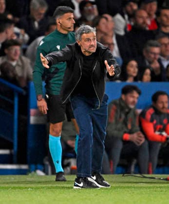 28 04 2026, Football UEFA Championsleague 2025 2026 semi-final first leg, Paris St Germain FC Bayern Munich, at Parc de Princes stadium in Paris France Coach Luis Enrique FC Paris Saint Germain DFL and DFB regulations prohibit any use of photographs as image sequences and or quasi video