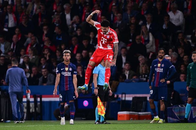 Goal celebration to 5 4 by Luis Diaz 14 FC Bayern Muenchen , Paris Saint Germain vs FC Bayern München, Champions League, Semifinal, 28 04 2026 Paris Paris France Copyright: xkolbert-press MarcxNiemeyerx