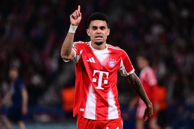 Goal celebration for 5 4 by Luis Diaz 14 FC Bayern Muenchen , Paris Saint Germain vs FC Bayern München, Champions League, Semifinal, 28 04 2026 Paris Paris France Copyright: xkolbert-press MarcxNiemeyerx