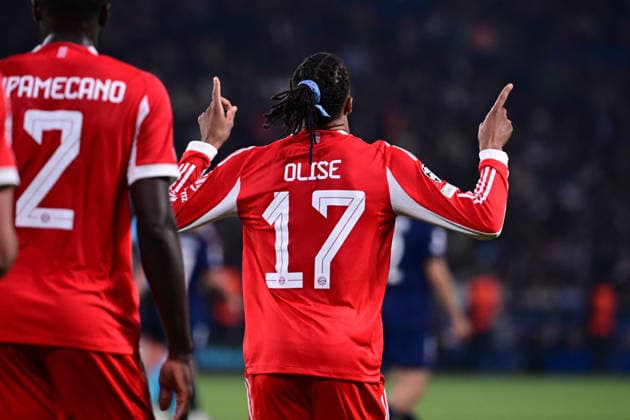 Goal celebration for 2 2 by Michael Olise 17 FC Bayern Muenchen , Paris Saint Germain vs FC Bayern München, Champions League, Semifinal, 28 04 2026 Paris Paris France Copyright: xkolbert-press MarcxNiemeyerx