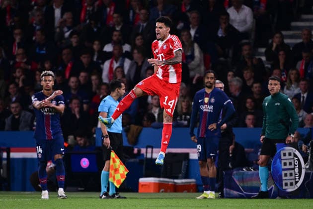 Goal celebration to 5 4 by Luis Diaz 14 FC Bayern Muenchen , Paris Saint Germain vs FC Bayern München, Champions League, Semifinal, 28 04 2026 Paris Paris France Copyright: xkolbert-press MarcxNiemeyerx
