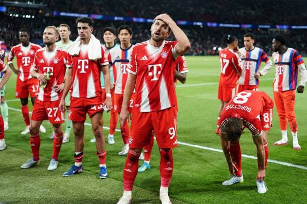 Harry Kane of Bayern Munich at the end of the match Paris Saint-Germain v Bayern Munich, UEFA Champions League, Semi Final, First Leg, Football, Parc des Princes, Paris, France - 28 Apr 2026Paris Parc des Princes France EDITORIAL USE ONLY No use with unauthorised audio, video, data, fixture lists, club league logos or live services. Online in-match use limited to 120 images, no video emulation. No use in betting, games or single club league player publications. Copyright: xDavexWinter Shutterstockx 16847969dq