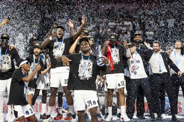 Cosea JL Bourg v Besiktas GAIN - EuroCup Final BOURGUE-EN-BRESSE, FRANCE - APRIL 28: Team JL Bourg celebrates after their victory of the final EuroCup basketball match between Besiktas GAIN and Cosea JL Bourg at the Ekinox in Bourg-en-Bresse France on April 28, 2026. Elyxandro Cegarra Anadolu Bourg-en-Bresse France. Editorial use only. Please get in touch for any other usage.  Copyright: x2026xAnadoluxElyxandroxCegarrax