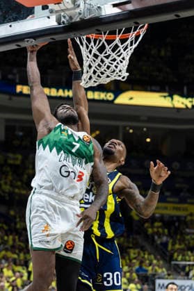 ISTANBUL, TURKEY - APRIL 28: Chris Silva (30) of Fenerbahce Beko Istanbul and Moses Wright (7) of Zalgiris Kaunas in action during the EuroLeague Play-off first leg match between Fenerbahce Beko Istanbul and Zalgiris Kaunas at Ulker Sports Arena on April 28, 2026 in Istanbul, Turkey. (Photo by Seskimphoto ) Fenerbahce Beko Istanbul v Zalgiris Kaunas - Euroleague Play-off 2025 2026 