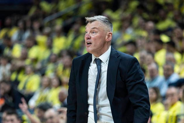 ISTANBUL, TURKEY - APRIL 28: Head Coach Sarunas Jasikevicius of Fenerbahce Beko Istanbul reacts during the EuroLeague Play-off first leg match between Fenerbahce Beko Istanbul and Zalgiris Kaunas at Ulker Sports Arena on April 28, 2026 in Istanbul, Turkey. (Photo by Seskimphoto ) Fenerbahce Beko Istanbul v Zalgiris Kaunas - Euroleague Play-off 2025 2026 