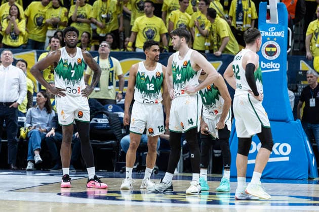 ISTANBUL, TURKEY - APRIL 28: Moses Wright (7) , Maodo Lo (12) and Dustin Sleva (14) of Zalgiris Kaunas during the EuroLeague Play-off first leg match between Fenerbahce Beko Istanbul and Zalgiris Kaunas at Ulker Sports Arena on April 28, 2026 in Istanbul, Turkey. (Photo by Seskimphoto ) Fenerbahce Beko Istanbul v Zalgiris Kaunas - Euroleague Play-off 2025 2026 