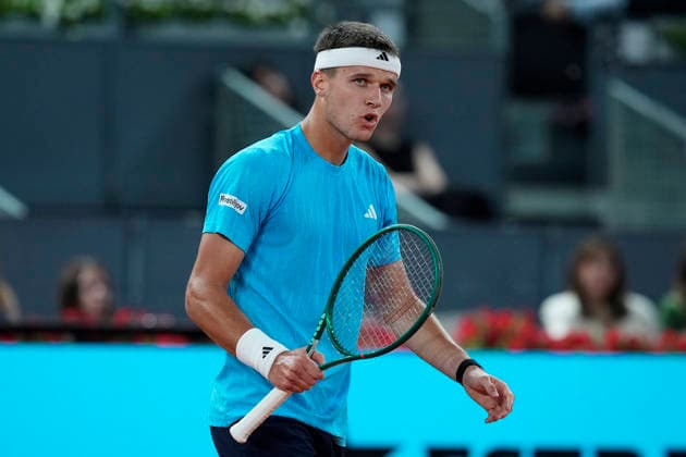 MADRID OPEN TENNIS 2026. ATP, Tennis Herren ZVEREV ¢ GER v MENSIK ¢ CZE Jakub Mensik, Czech Republic, during Madrid Open Tennis 2025 match. April 28, 2026.(ALTERPHOTOS Acero) MadridSpain  Copyright: xAcerox