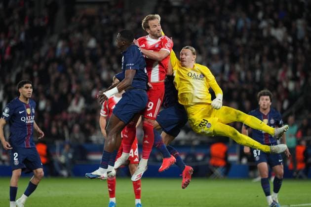 Goalkeeper Matvey Safonov of PSG clears from Harry Kane of Bayern Munich Paris Saint-Germain v Bayern Munich, UEFA Champions League, Semi Final, First Leg, Football, Parc des Princes, Paris, France - 28 Apr 2026Paris Parc des Princes France EDITORIAL USE ONLY No use with unauthorised audio, video, data, fixture lists, club league logos or live services. Online in-match use limited to 120 images, no video emulation. No use in betting, games or single club league player publications.  Copyright: xDavexWinter Shutterstockx 16847969ot