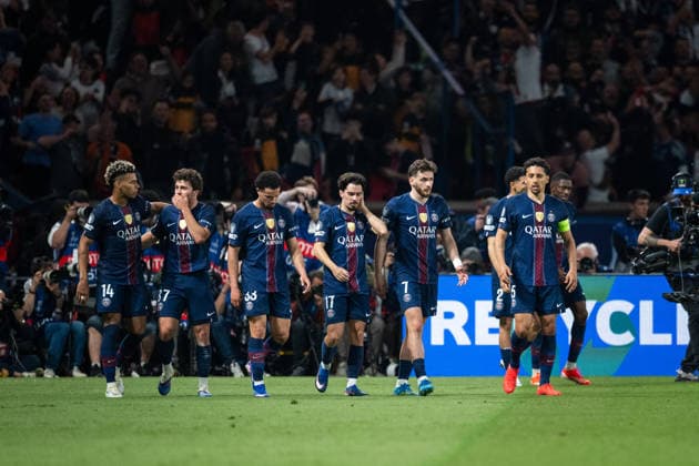 UEFA Champions League - Paris Saint-Germain v Bayern Munich The whole pig team celebrates during the UEFA Champions League semi-final first leg football match between Paris Saint-Germain (PSG) and Bayern Munich at the Parc des Princes in Paris on April 28, 2026. Photo by Alexis Jumeau ABACAPRESS.COM  Copyright: xJumeauxAlexis ABACAx