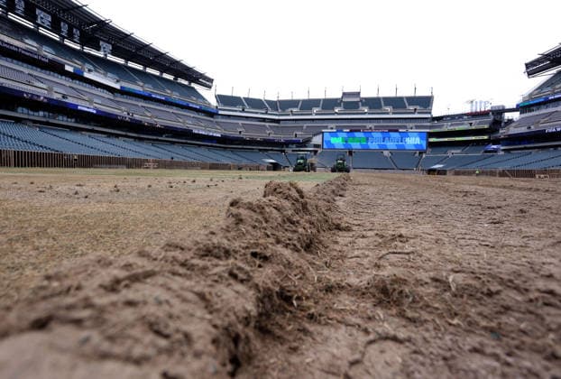April 28, 2026, Washington Dc, Virginia, USA: Contractors work to prepare the field and the bleachers at Lincoln Financial Field, one of the stadiums hosting the 2026 FIFA World Cup, WM, Weltmeisterschaft, Fussball at Lincoln Financial Field in Philadelphia, USA, on April 28, 2026. Philadelphia Stadium will host six matches at the FIFA World Cup 2026, including one knockout-stage fixture on American Independence Day. The full match schedule for the biggest-ever FIFA World Cup has now been unveiled, giving the framework for the 104-game tournament featuring 48 teams across 16 host cities in three countries Ã Canada, Mexico, and the United States. Washington Dc USA - ZUMAs337 20260428_znp_s337_011 Copyright: xGentxShkullakux