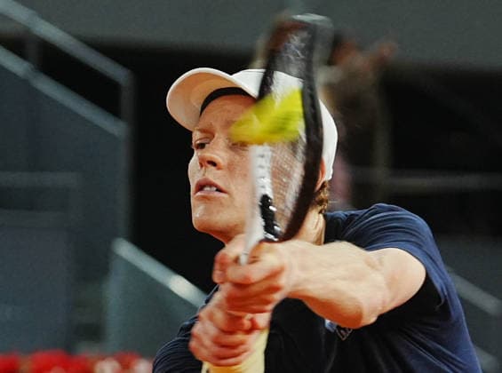 April 29, 2026, Madrid, Bretagne, SPAIN: Jannik Sinner in Trainer during the Mutua Madrid Open 2026, ATP, Tennis Herren Masters 1000 and WTA, Tennis Damen 1000 on 29 April 2026 at La Caja Magica in Madrid, Spain - Photo: . Madrid SPAIN - ZUMAl193 20260429_zsp_l193_019 Copyright: xLaurentxLairysx
