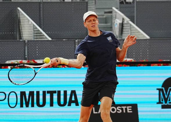 April 29, 2026, Madrid, Bretagne, SPAIN: Jannik Sinner in Trainer during the Mutua Madrid Open 2026, ATP, Tennis Herren Masters 1000 and WTA, Tennis Damen 1000 on 29 April 2026 at La Caja Magica in Madrid, Spain - Photo: . Madrid SPAIN - ZUMAl193 20260429_zsp_l193_003 Copyright: xLaurentxLairysx