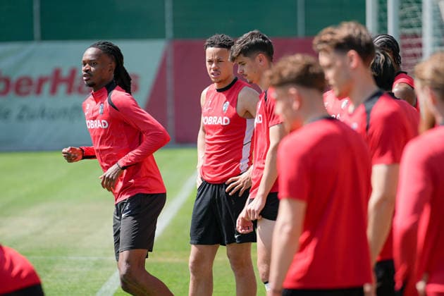 Soccer, Bundesliga, Men, Training SC Freiburg Europa Park Stadion, Sport, Europa Park Stadion, Derry Scherhant SC Freiburg 7 Freiburg Europa Park Stadion Baden Württemberg Germany Copyright: xFINLEYxMÖRCHx