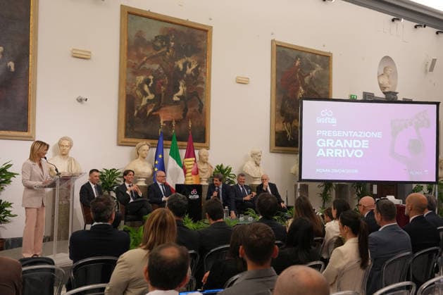 Vincenzo Nibali Alessandro Onorato Roberto Gualtieri Urbano Cairo Paolo Bellino Stefano Barigelli during the Presentation of the Grand Arrival of the 109th Giro d Italia at the Rome s Campidoglio, Italy - Wednesday April 29, 2026 - ( Photo by Alfredo Falcone LaPresse )  Copyright: xAlfredoxFalcone LaPressex