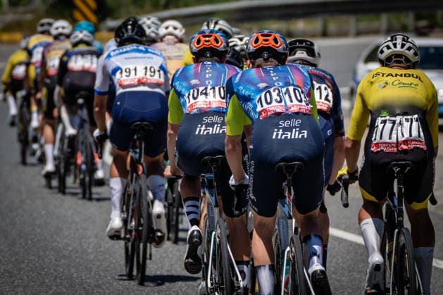61st Presidential Cycling Tour of Turkiye MUGLA, TURKIYE - APRIL 29: Cyclists compete during the fourth stage of the 61st Presidential Turkiye Cycling Tour (TUR 2026) in Mugla, Turkiye on April 29, 2026. Part of the UCI ProSeries, the prestigious 8-stage race continues with top international athletes navigating the scenic coastal routes of southwestern Turkiye. Ahmet Serdar Eser Anadolu Mugla Turkey. Editorial use only. Please get in touch for any other usage.  Copyright: x2026xAnadoluxAhmetxSerdarxEserx
