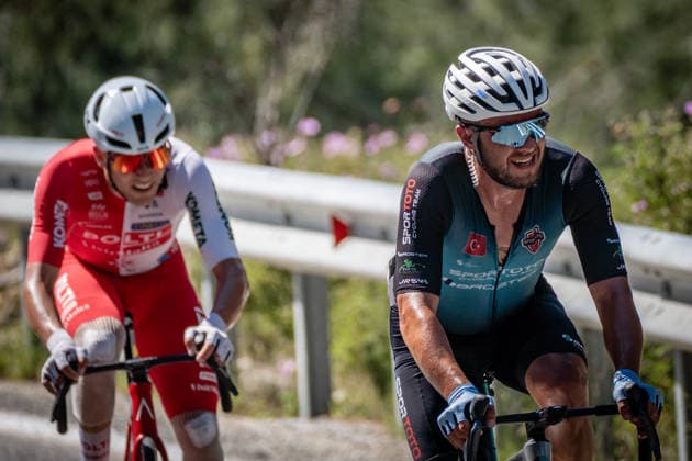 61st Presidential Cycling Tour of Turkiye MUGLA, TURKIYE - APRIL 29: Cyclists compete during the fourth stage of the 61st Presidential Turkiye Cycling Tour (TUR 2026) in Mugla, Turkiye on April 29, 2026. Part of the UCI ProSeries, the prestigious 8-stage race continues with top international athletes navigating the scenic coastal routes of southwestern Turkiye. Ahmet Serdar Eser Anadolu Mugla Turkey. Editorial use only. Please get in touch for any other usage.  Copyright: x2026xAnadoluxAhmetxSerdarxEserx