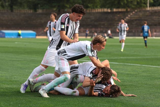 Milan, Italy, 29th April 2026. Niccolo Rizzo of Juventus celebrates with team mates after scoring to give the side a 1-0 lead during the Atalanta U20 vs Juventus U20 Primavera Coppa Italia Primavera Final at Arena Civica Gianni Brera, Milan. Picture credit should read: Jonathan Moscrop Sportimage EDITORIAL USE ONLY. No use with unauthorised audio, video, data, fixture lists, club league logos or live services. Online in-match use limited to 120 images, no video emulation. No use in betting, games or single club league player publications. SPI_014_JM_ATALANTA_JUVE_U20_FINAL SPI-4762-0014