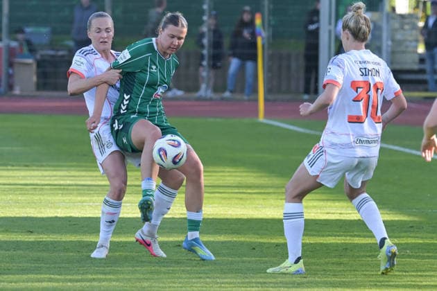 Larissa Muehlhaus SV Werder Bremen 7 im Angriff , SV Werder Bremen F FC Bayern Muenchen F , Soccer, Women, Bundesliga, DFB, 29 04 2026 DFB regulations prohibit any use of photographs as image sequences and or quasi video Bremen Bremen Germany Copyright: xkolbert-press BurghardxSchreyerx