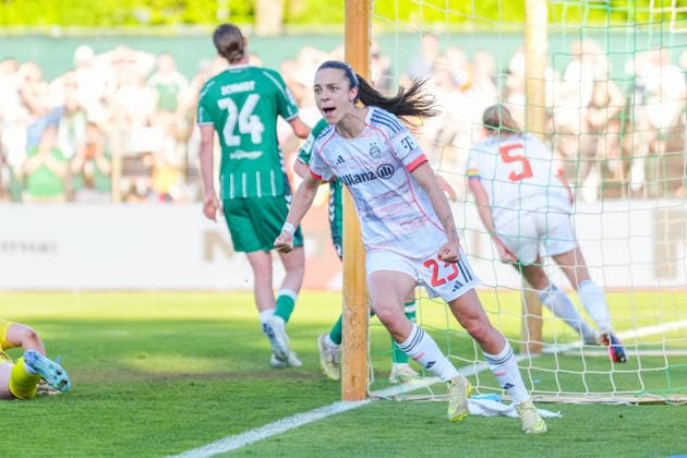29 04 2026, xydrx, Women, Football, 1 Women Bundesliga, SV Werder Bremen FC Bayern München, Season 2025 2026, Stadium Platz 11 Goal celebration after the goal to 1 0 for FC Bayern München by scorer Natalia Padilla Bidas FC Bayern München, 23 DFB regulations prohibit any use of photographs as image sequences and or quasi video Copyright: HMBxMedia YannisxDreimann