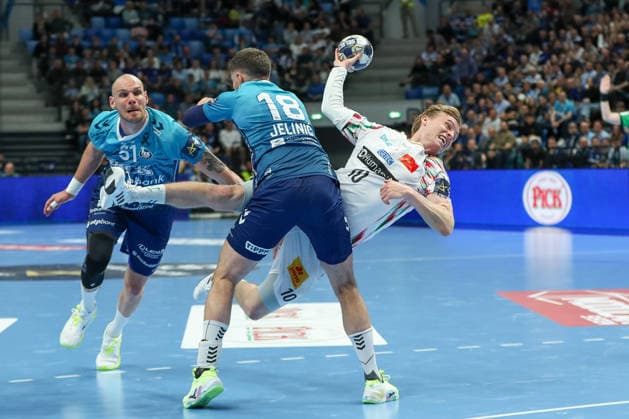 29 04 2026, xgox, Handball EHF Champions League 1 4 Final Pick Szeged SC Magdeburg v l Marin Jelinic Szeged, 18 , Gisli Thorgeir Kristjansson Magdeburg, 10 duel, duel, fight, tackle Szeged