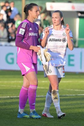 Goalkeeper Maria Luisa Grohs FC Bayern Muenchen 1 left with Magdalena Eriksson FC Bayern Muenchen 5 , SV Werder Bremen F FC Bayern Muenchen F , Soccer, Women, Bundesliga, DFB, 29 04 2026 DFB regulations prohibit any use of photographs as image sequences and or quasi video Bremen Bremen Germany Copyright: xkolbert-press BurghardxSchreyerx
