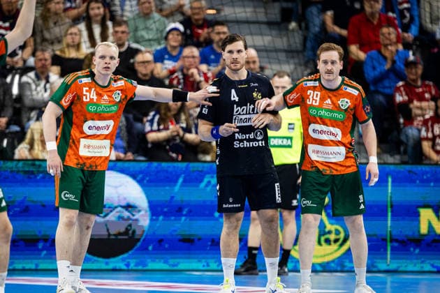 FLENSBURG, GERMANY - APRIL 29: Justus Fischer (Recken - TSV Hannover-Burgdorf, 54), Johannes Golla (SG Flensburg-Handewitt, 04), Lukas Stutzke (Recken - TSV Hannover-Burgdorf, 39) during the EHF European League quarter-final match between SG Flensburg-Handewitt vs Recken - TSV Hannover-Burgdorf at GP JOULE Arena, on matchday April 29, 2026 in Flensburg, Germany. Schleswig-Holstein Germany Copyright: xMarioxM.xKobergx